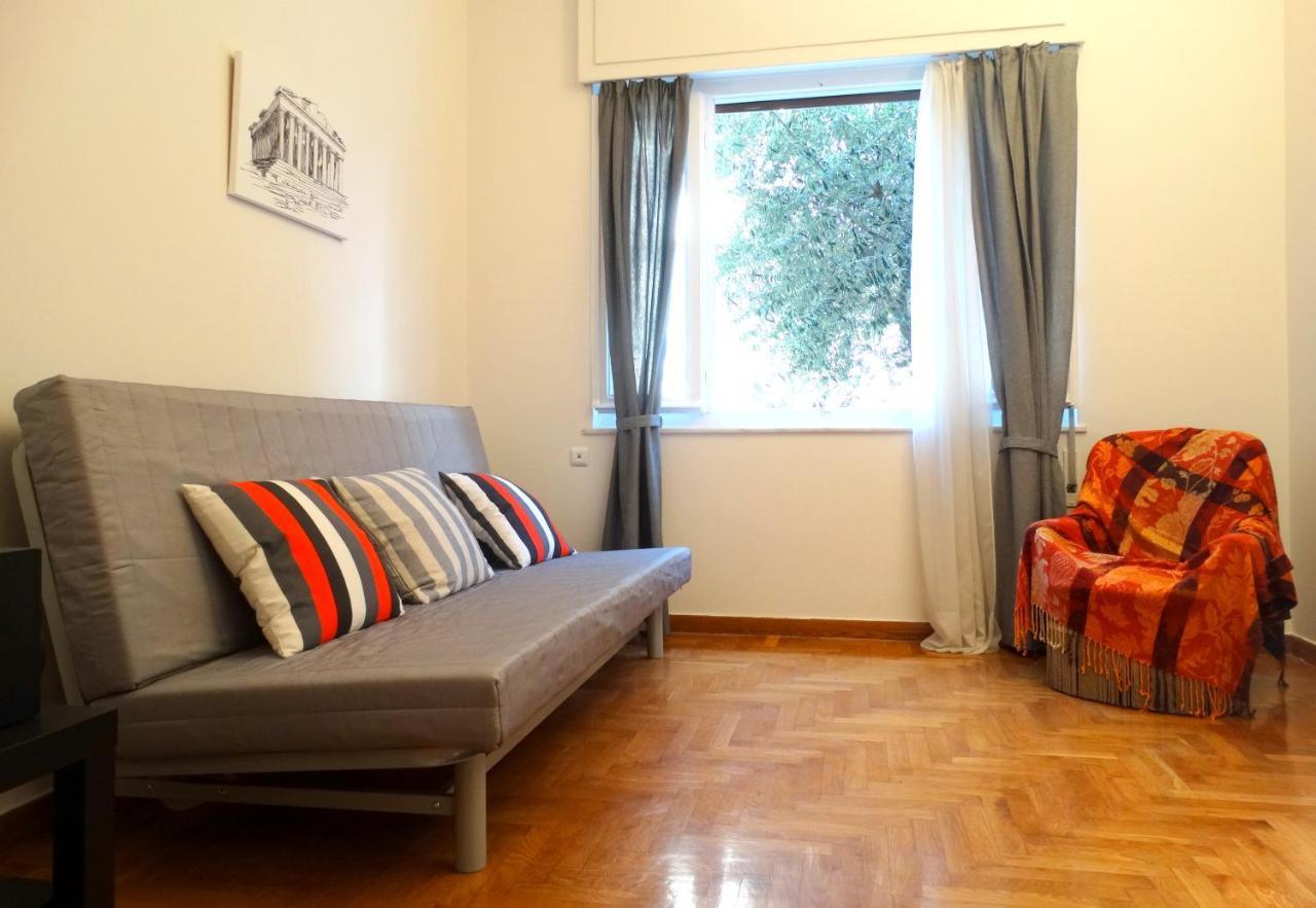 Cosy And Comfortable Apartment In The City Center Athena Bagian luar foto